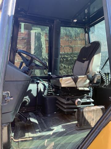 Retroescavadeira JCB 3C - Foto 6