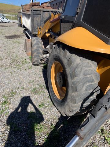 Retroescavadeira JCB 3C - Foto 5