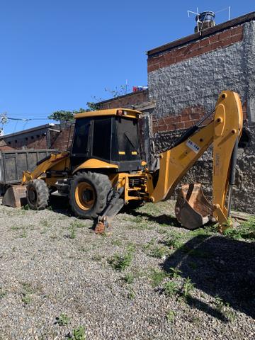 Retroescavadeira JCB 3C - Foto 3