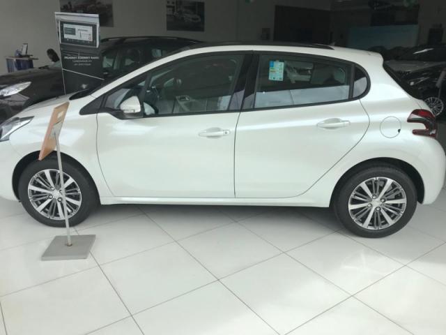 PEUGEOT 208 1.6 GRIFFE 16V FLEX 4P 2018 - Foto 6