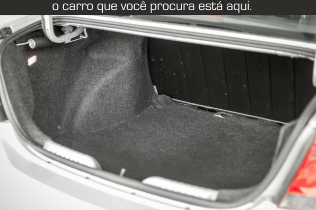 VW Voyage 1.0 Trend Muito Novo - Foto 11