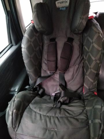 Cadeira de carro.