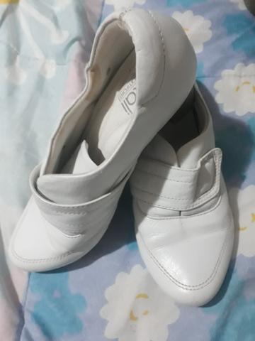 Sapato branco neftali clinic confort - Foto 2
