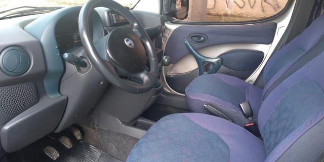 Doblo ELX 1.6 16V Completa 2002. 7 lugares - Foto 2