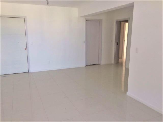 Excelente apartamento com 3 suítes em lagoa nova - Foto 2