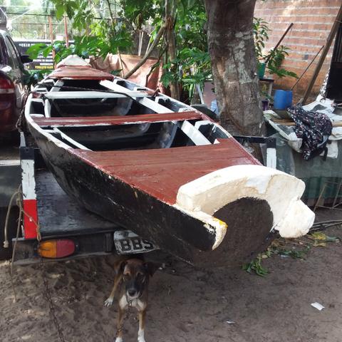 Vendo canoa de madeira - Foto 3