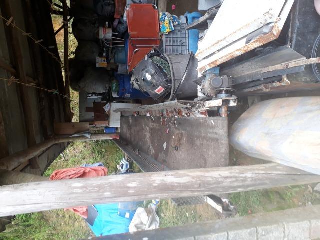 Esteira de triagem de reciclagem