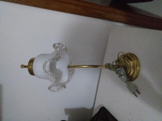 Abajur antigo com cúpula de cristal - Foto 3