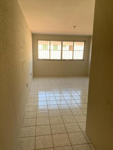 Alugo Apartamento no Icaraí (Condomínio Res. Porto Seguro) - Foto 7