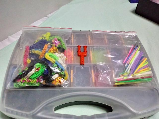 Vendo kit completo de elasticos para pulseiras - Foto 6