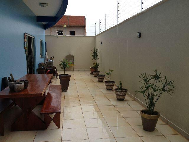 Vende-se imóvel com 2 casas geminadas - Foto 13