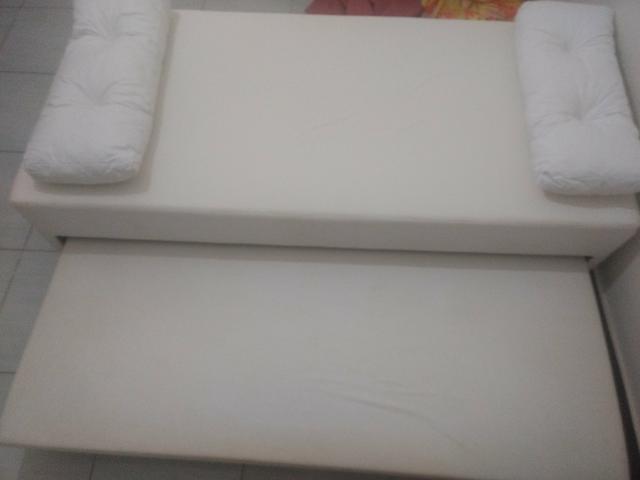 Sofá cama / bicama branco semi novo