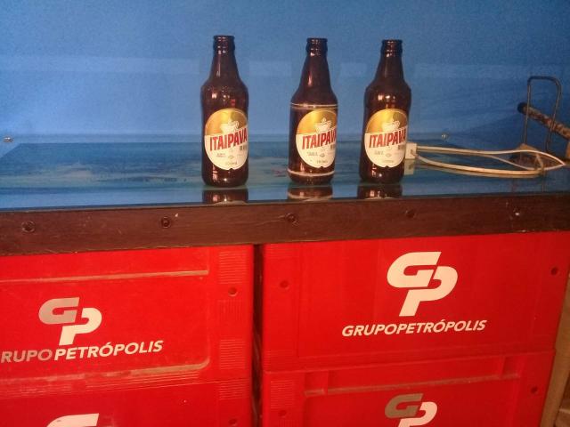 Vendo essa grade de cerveja - Foto 2