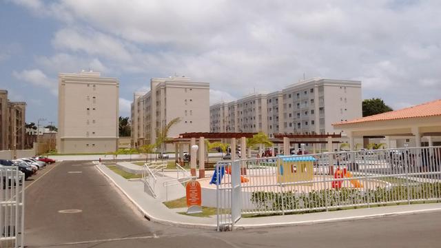 Apto no Araçagy, na descida da praia, com 02 qtos, 2 banheiros, 5º andar