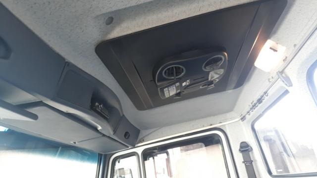 Mb 1718 2011/11 com 125.000 km originais sem retoque de pintura - Foto 2