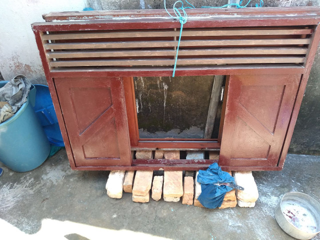 Vendo porta ype , janela jatobá