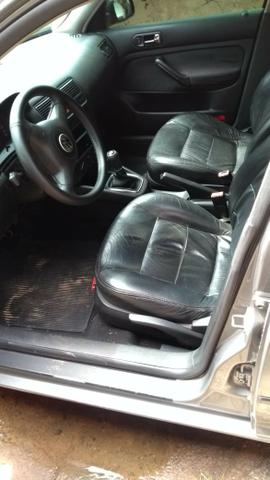 Volkswagen Golf 1.6 Mi - Foto 5