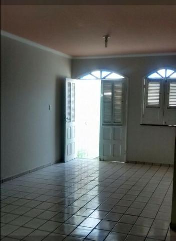 Aluga-se casa Residencial Pinheiro 3 quartos