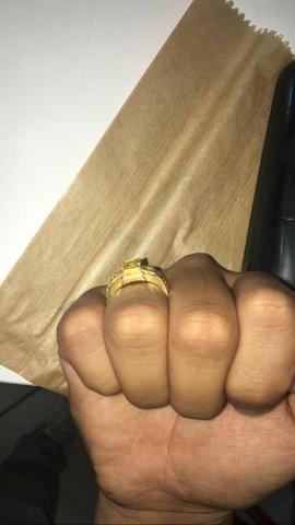 Anel de formatura, curso farmácia, 7.5 grama ouro 18k tamanho 27. 1400 reais - Foto 5