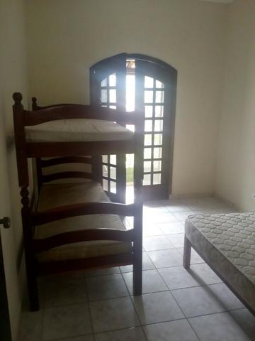 Ótima casa na praia de Mongaguá de frente a praia próximo a plataforma - Foto 14