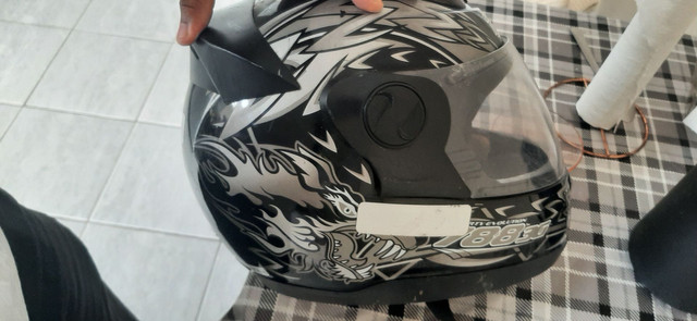 Capacete
