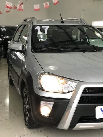 Toyota Etios Cross 1.6 2017 - Foto 11