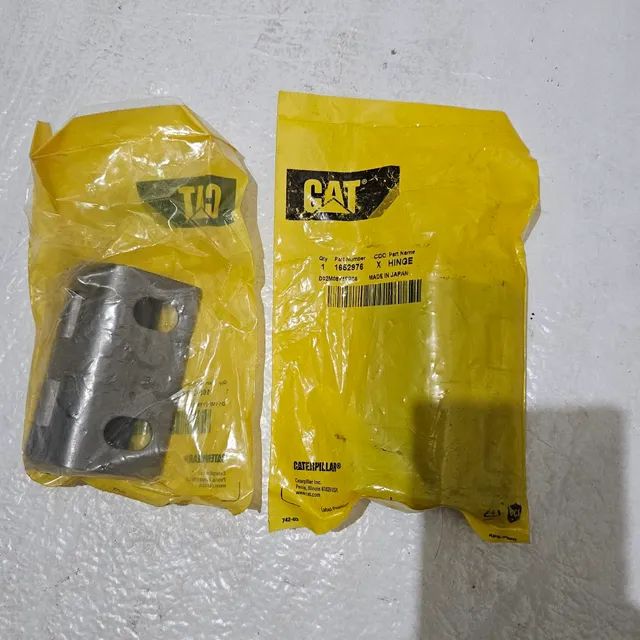 Escavadeira caterpillar dobradiça da tampa nova original 1652976