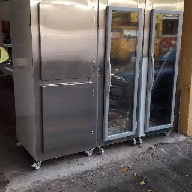 Cervejeira expositora com portas de vidro vertical. - Foto 4