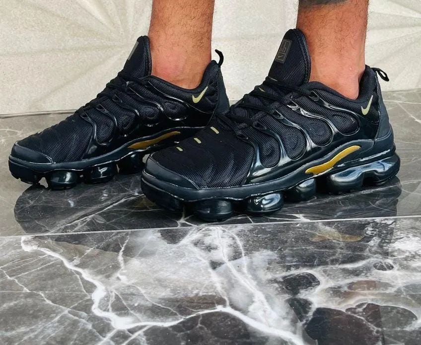 OLHAI ESSA NOVIDADE Q CHEGOU E O MELHOR NO MENOR PREÇO DA ILHA TÊNIS VAPO MAX - Foto 2