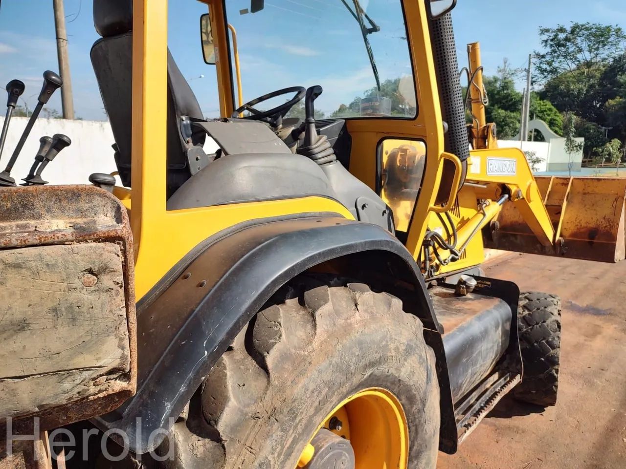 Retroescavadeira Randon RK406B 2010 - Foto 3