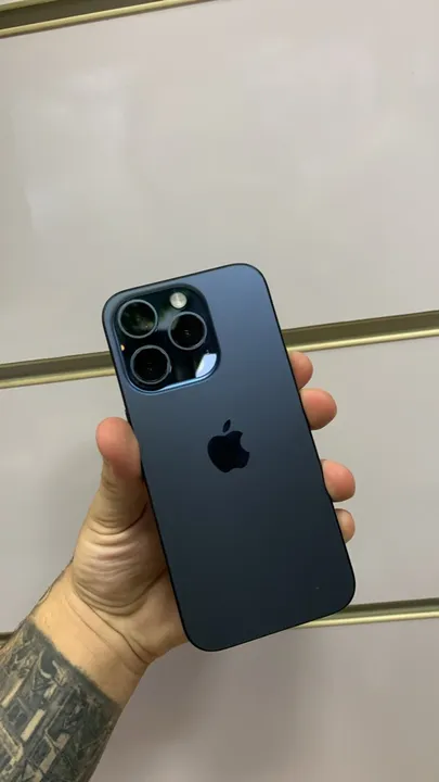 iPhone 15 pro azul titânio