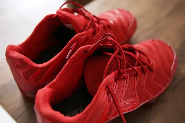   Tênis Nike Air VaporMax vermelho