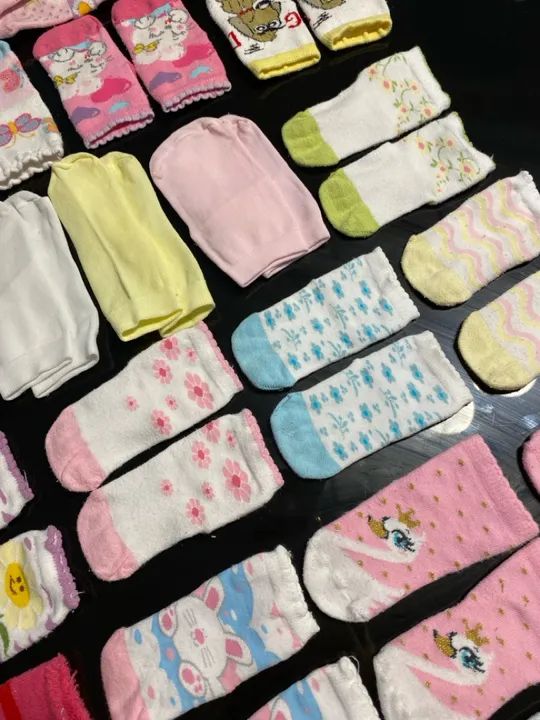 Kit de meias para bebês. 23 pares e 1 meia calça  - Foto 4