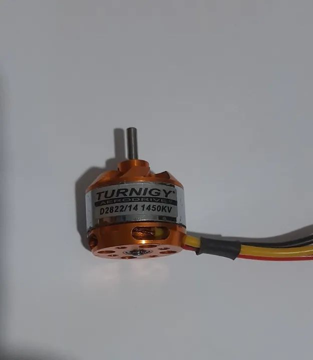 Motor Turnigy D2822/14 1450KV