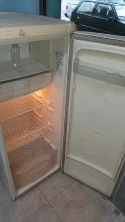 Geladeira frete grátis  - Foto 6