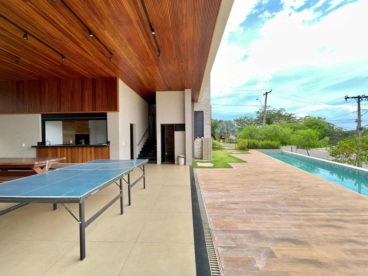 Casa de condomínio sobrado para venda possui 404 metros quadrados com 4 quartos - Foto 2