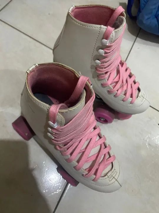 Patins rosa 4 rodas 35/36 - Foto 2