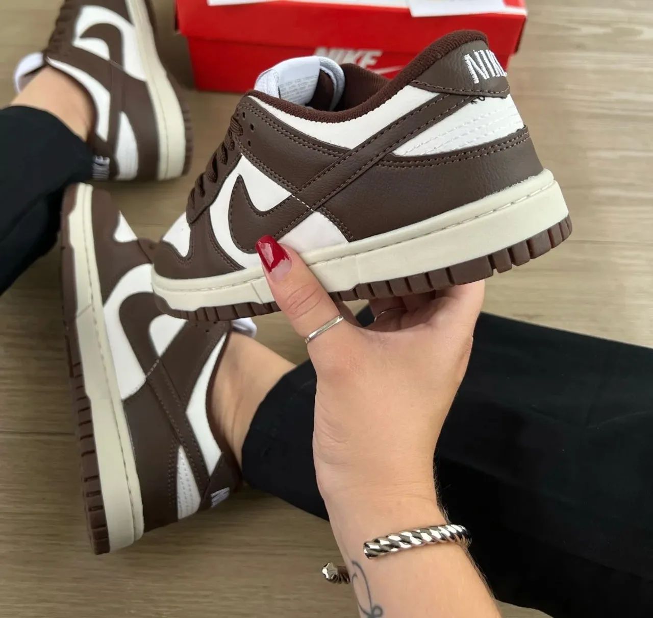 Nike Dunk Low Retro - Marrom e Branco - Foto 2