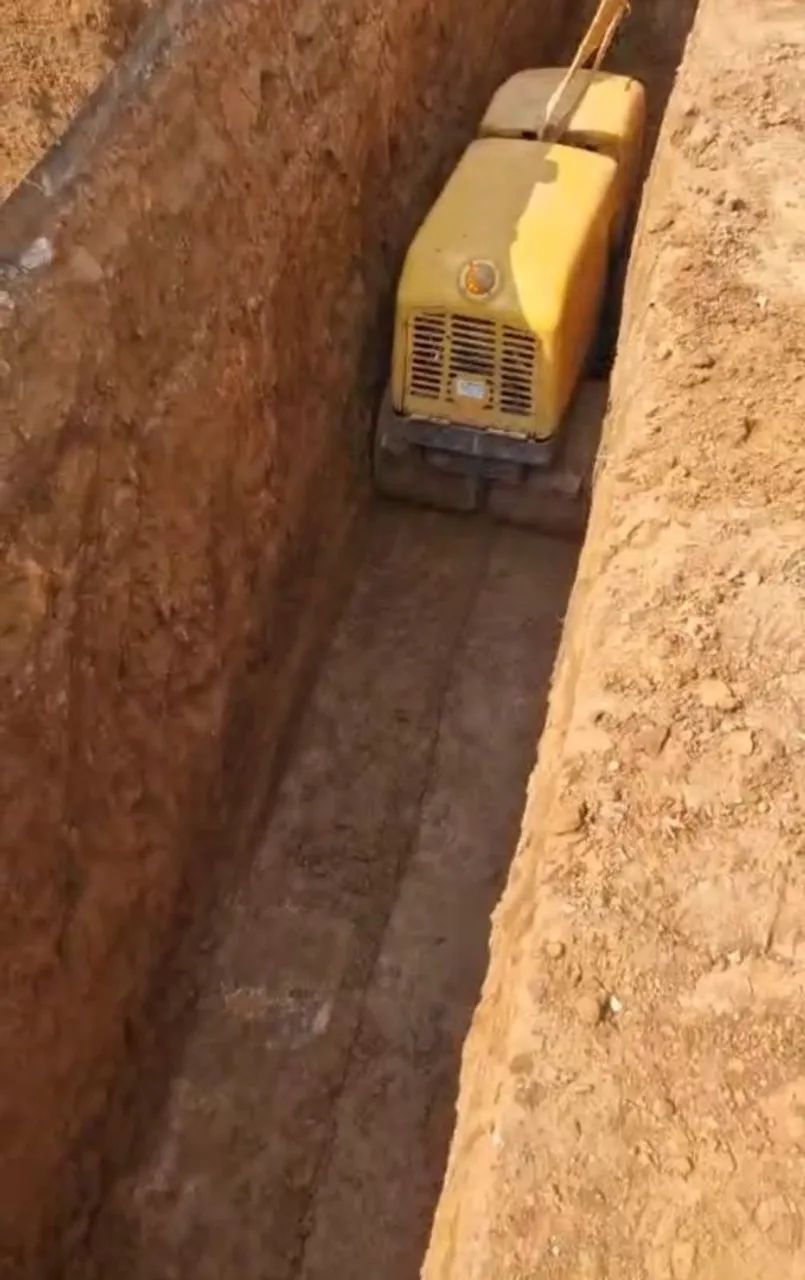 Rolo compactador Walcker Neuson RTSC2 controle via cabo  - Foto 3