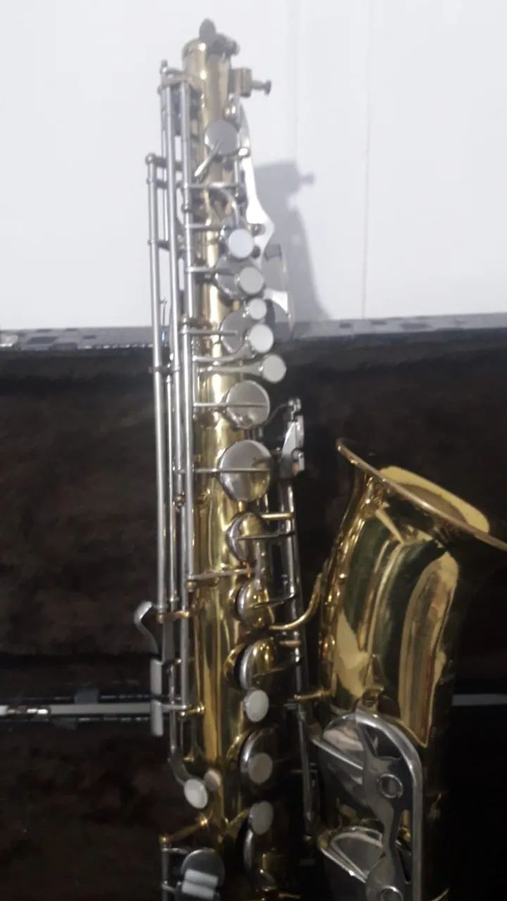sax alto parisian ambassador  made in france  aceito  troca por sax tenor