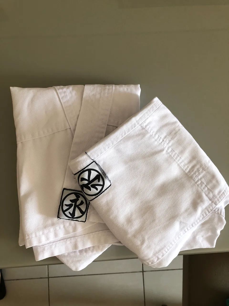 Kimono Karatê Infantil - 04 a 06 anos - Foto 6