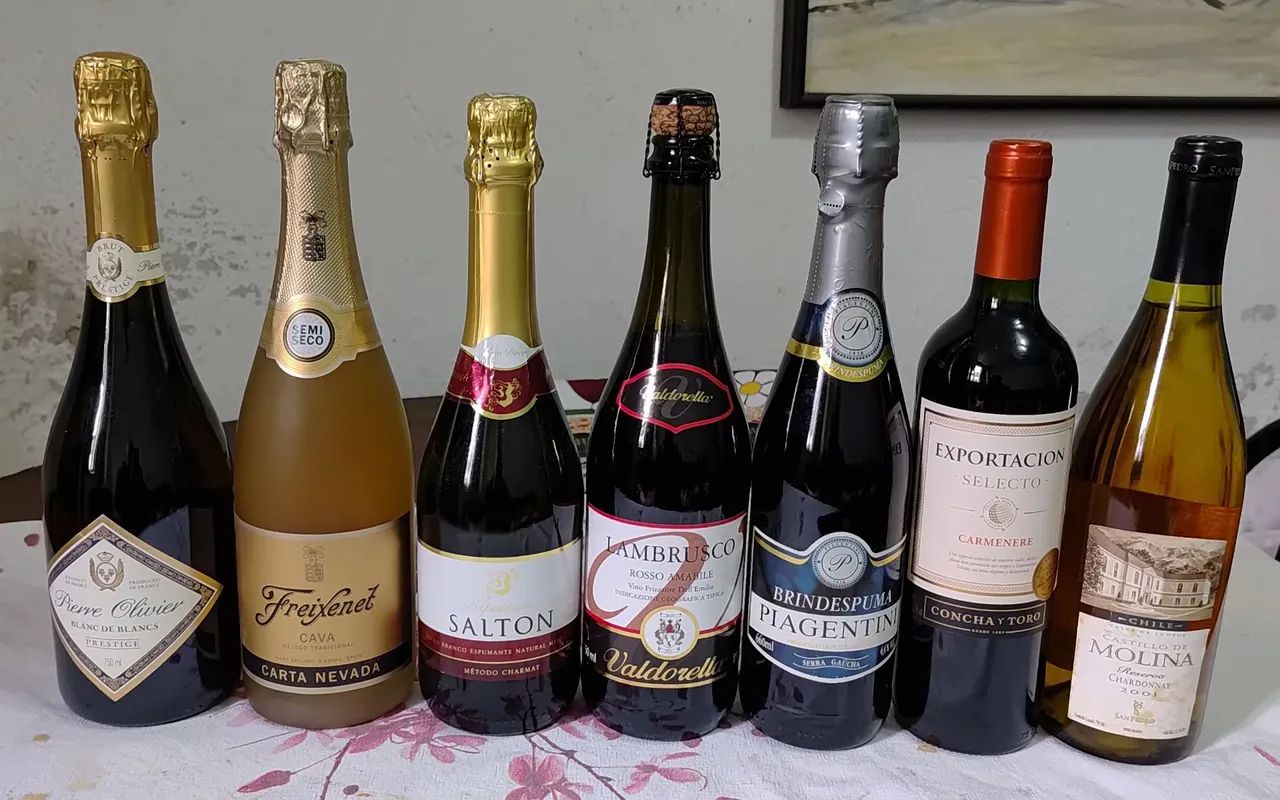 BLACK FRIDAY  Kit de espumantes e vinhos importados