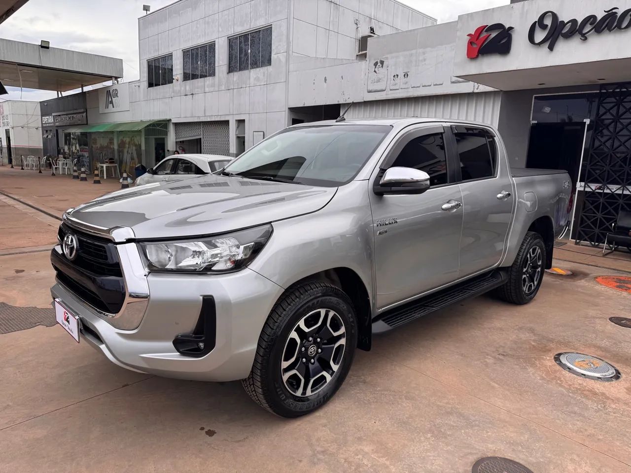 HILUX SRV 2.7 FLEX 4x4 AUT 2021 - Foto 2