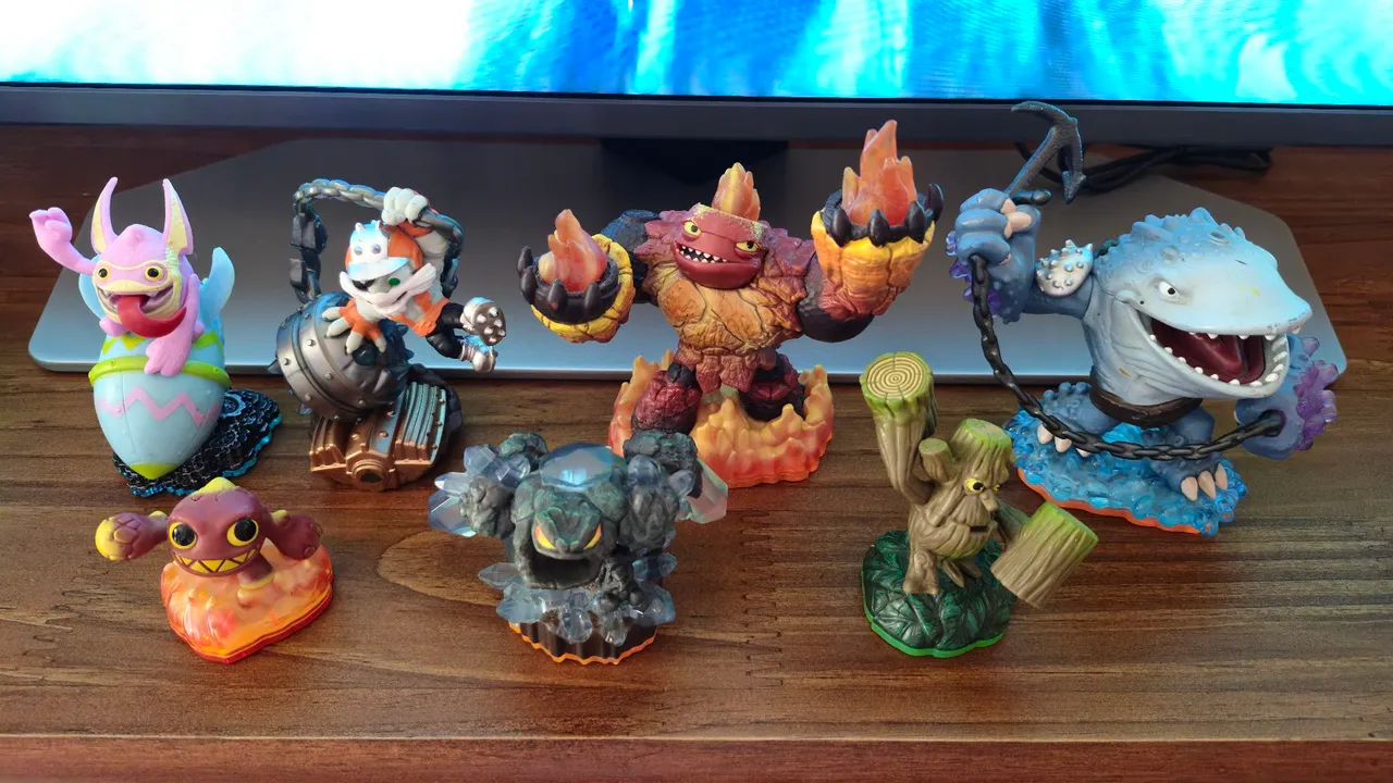 Bonecos skylanders spyros giants swap force trap team e superchargers.