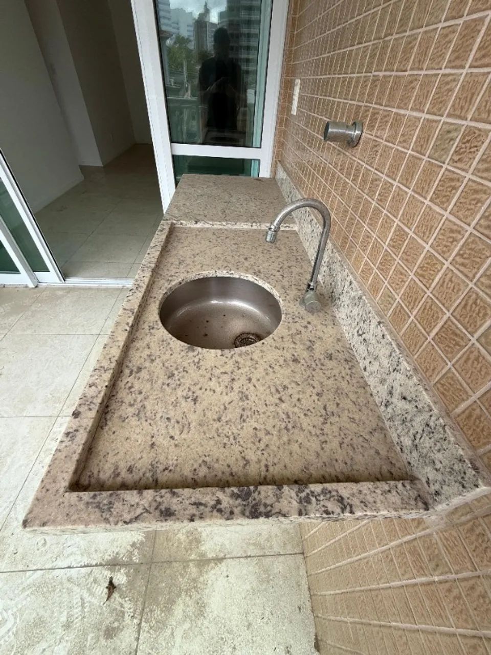 Pia completa com Cuba em Aço Inox - 1,95m x 0,60m Granito Branco Dallas - Area Gourmet 