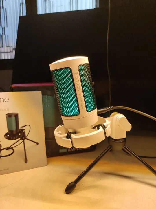 Microfone Gamer Condensador FIFINE AMPLIGAME A2 USB - Novo branco - Foto 4