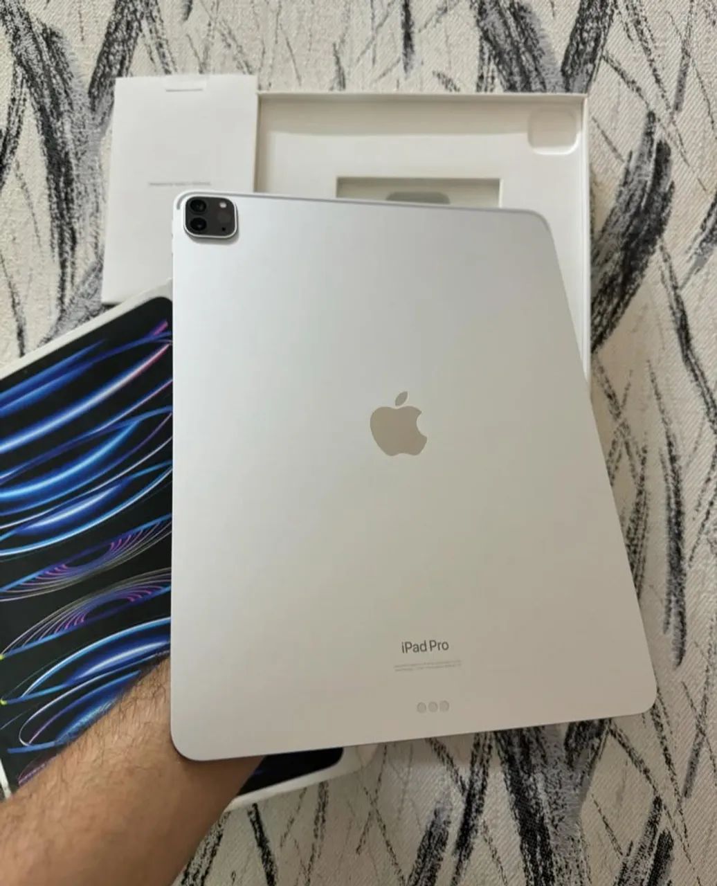 iPad Pro 12.9 polegadas Cor Silver + Magic Keyboard + Pencil 2 na promoção  - Foto 4