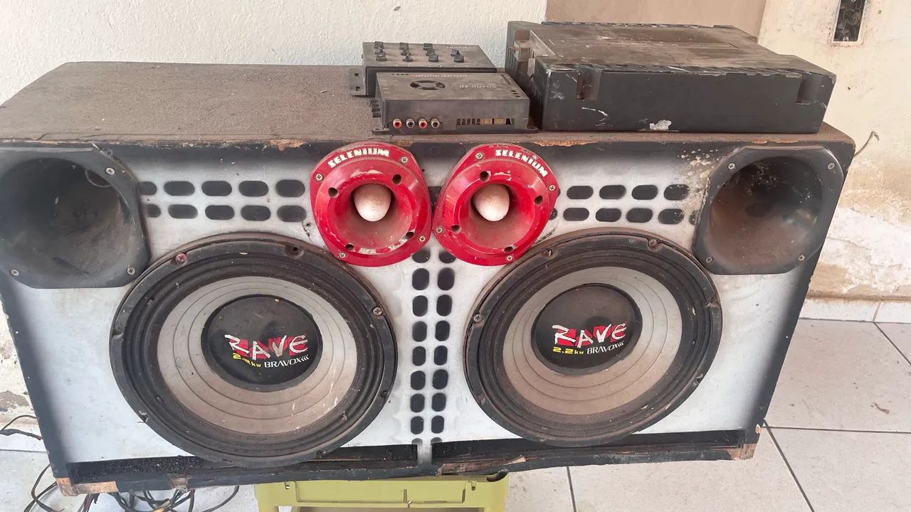 Caixa de som e aparelhos  - Foto 3