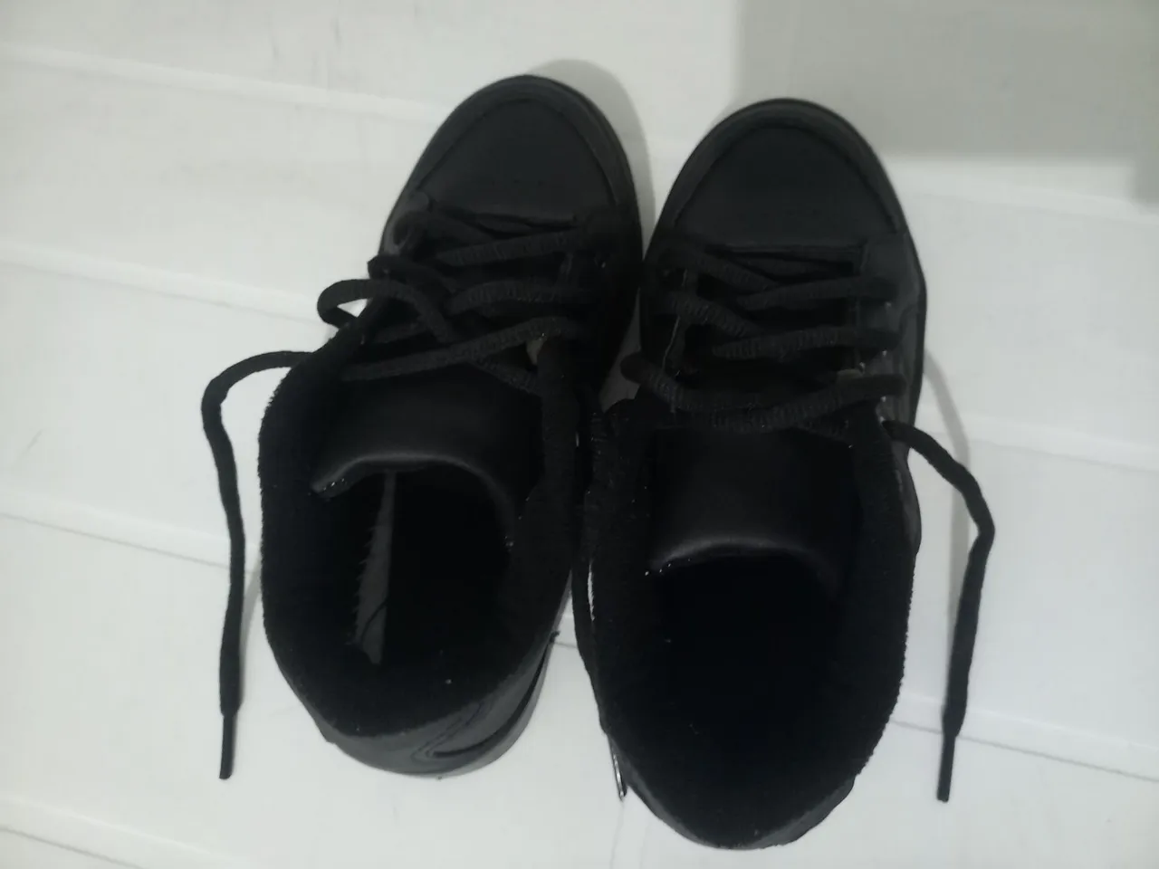 Tênis preto