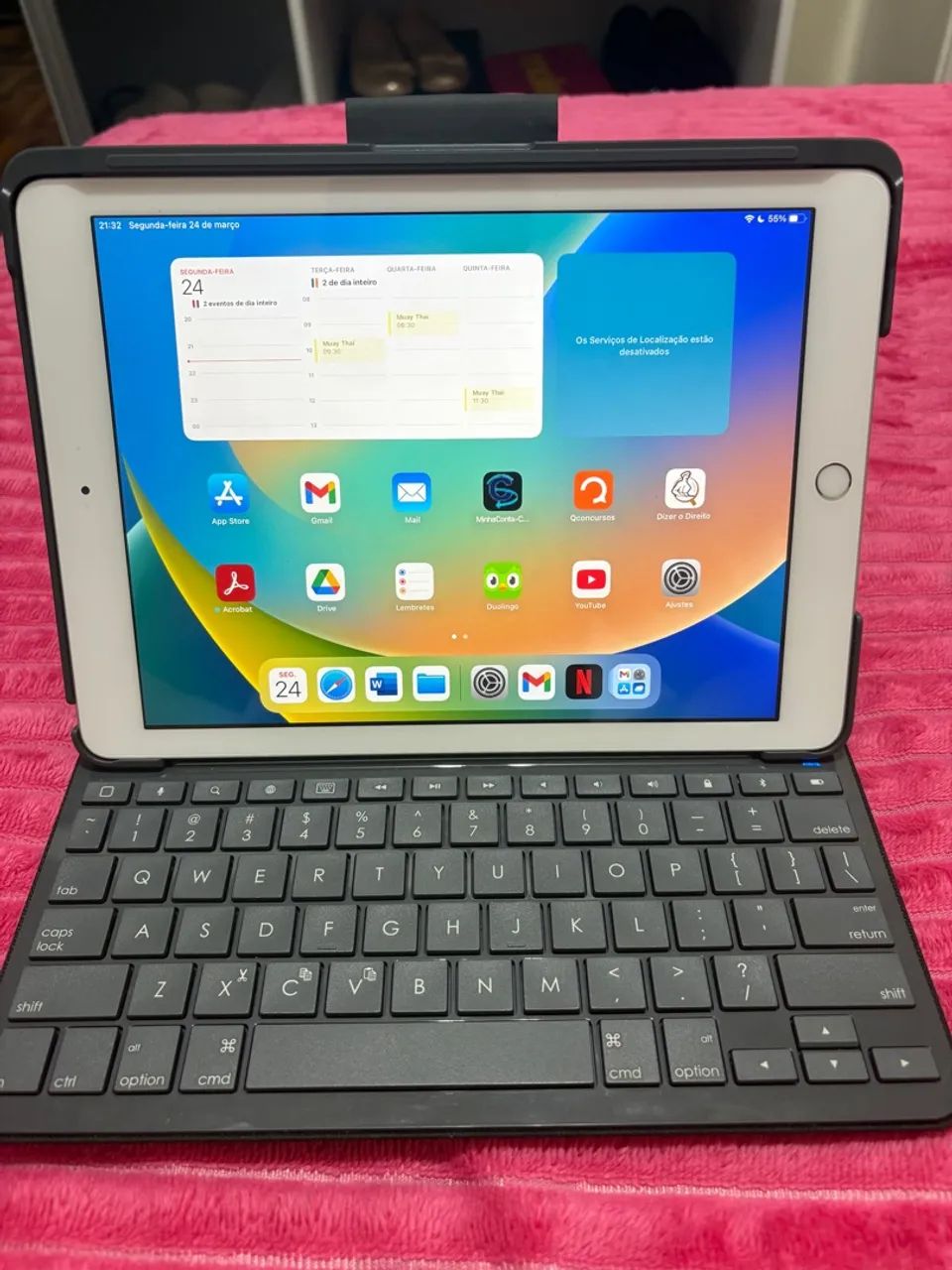 Apple iPad 5ª Geração, 32 GB, com capa teclado - Foto 4